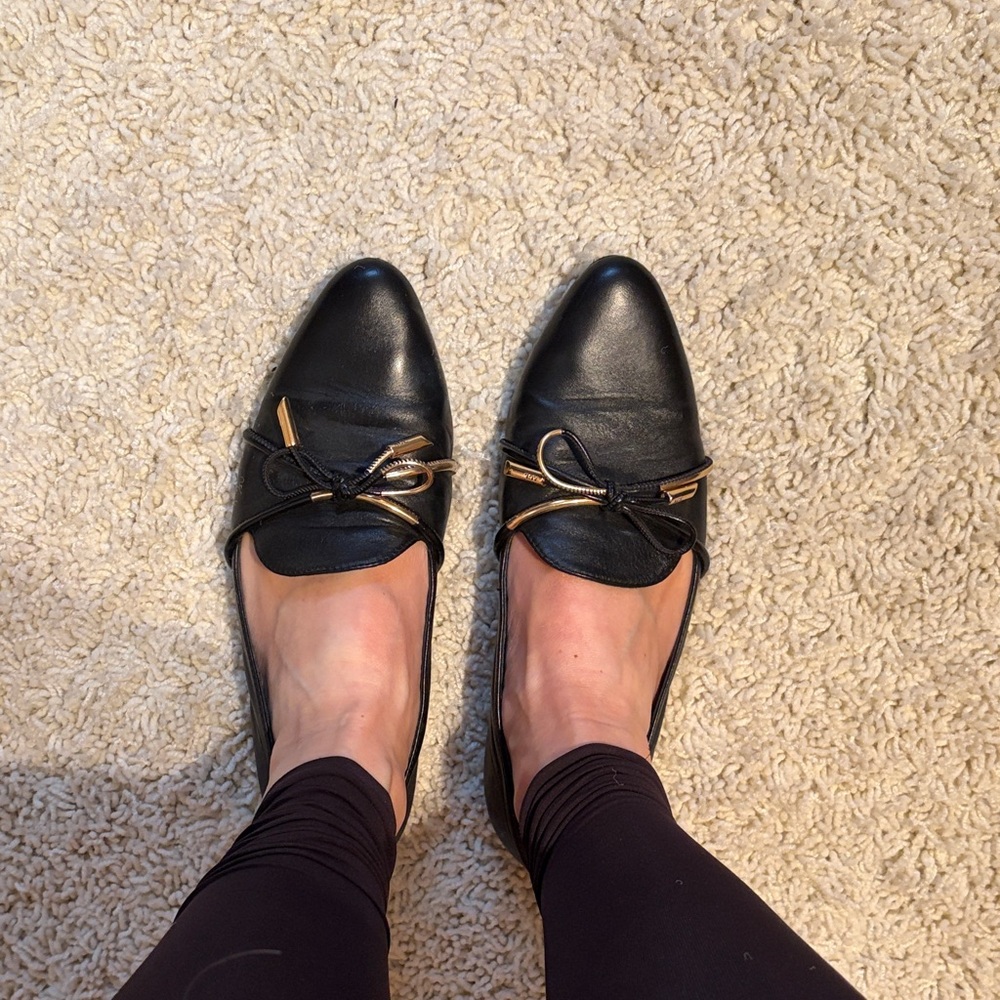 AGL Attilio Giusti Leimbruni Elegant Black Loafers with Gold Accent Bows 37